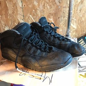 Jordan 11 dark shadow